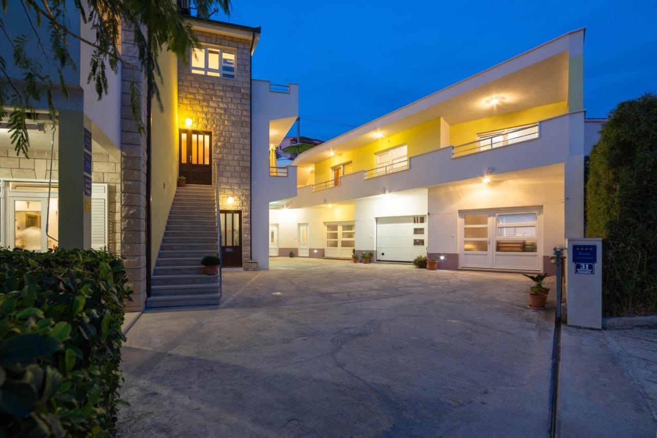 Seaside Apartment Lucie 로크바 로고즈니차 외부 사진